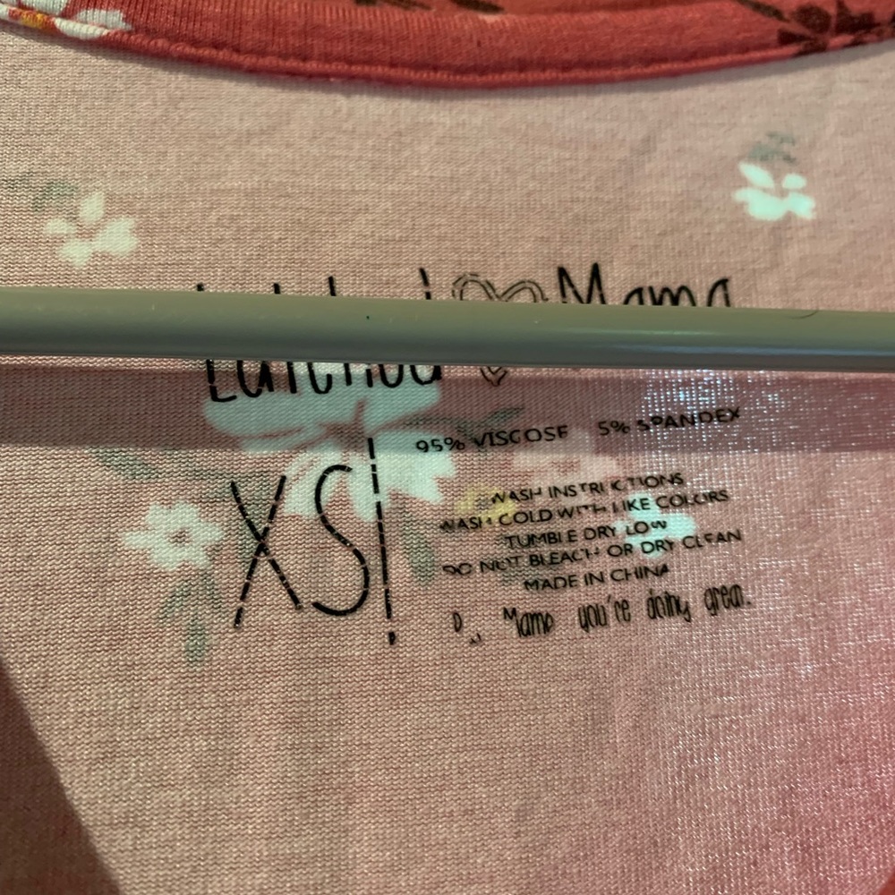 Latched mama nursing top